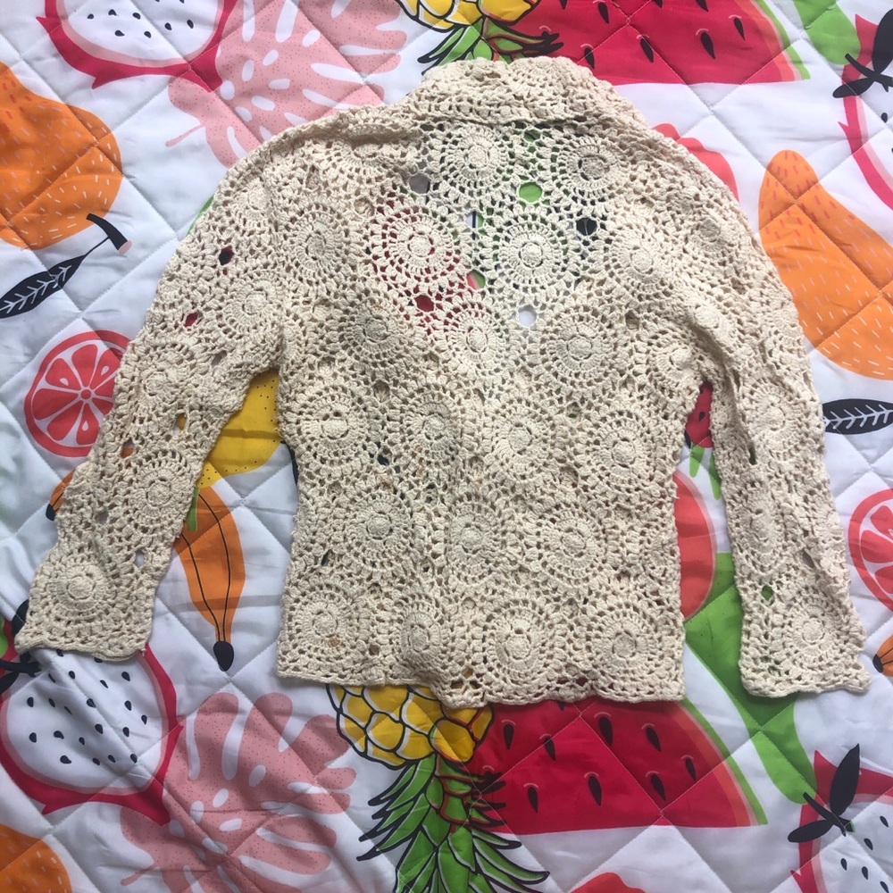 Y2K fairy-core Cream crochet cardigan with a boho vibe - Picture 5 of 8
